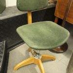 896 3247 DESK CHAIR